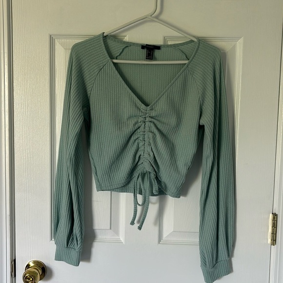 Mint green crop-top - Picture 1 of 3